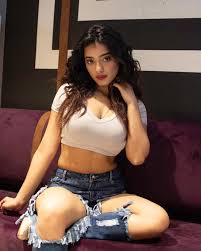 escorts service in lahore